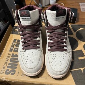 Jordan 1 Retro High og A Ma Maniére 
Size 9.5 
No extra laces no hang tag